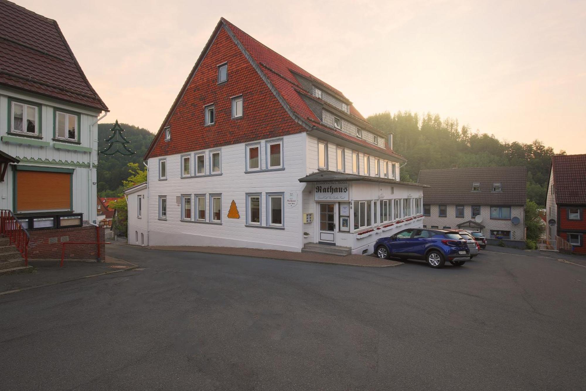 Historisches Hotel Rathaus Lautenthal Buitenkant foto